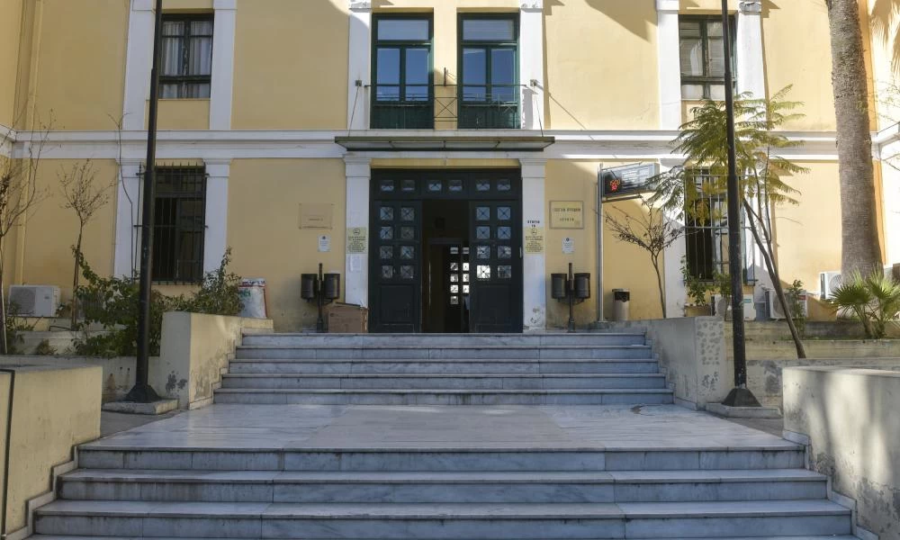 Κορονοϊός-Πύλες αυτόματης απολύμανσης: Όχι στην τοποθέτησή τους από την ΕΔΕ